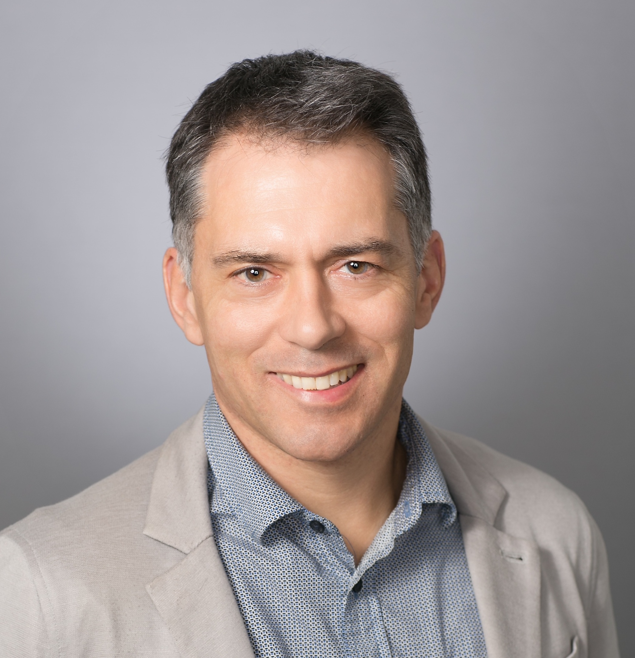 Headshots Vancouver by d'Soleil Photography